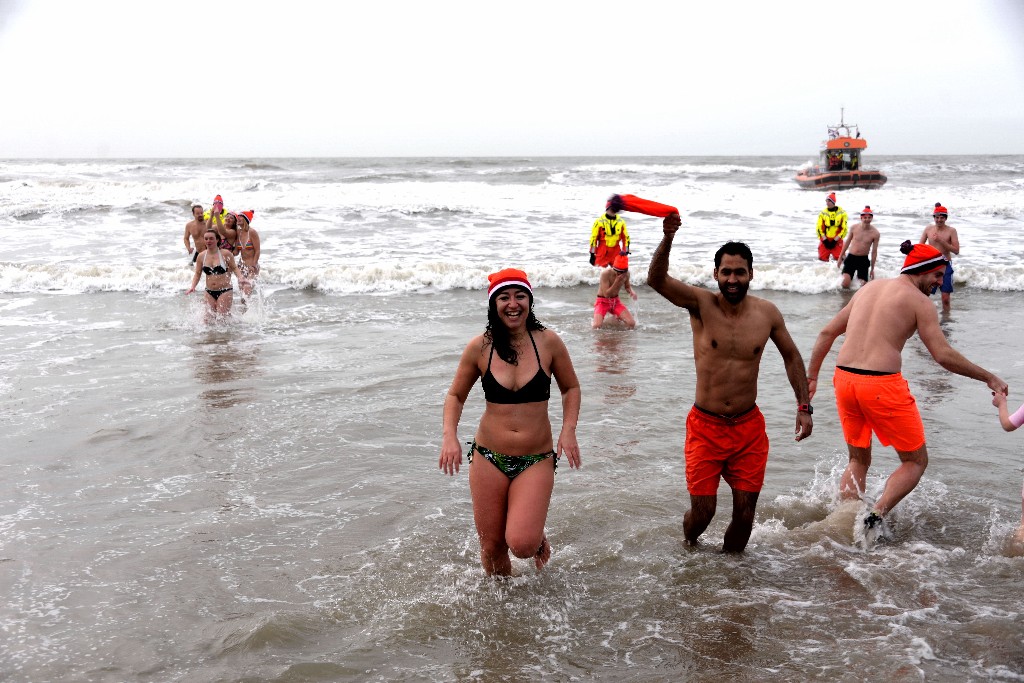 ../Images/Nieuwjaarsduik Nederzandt 2018 118.jpg